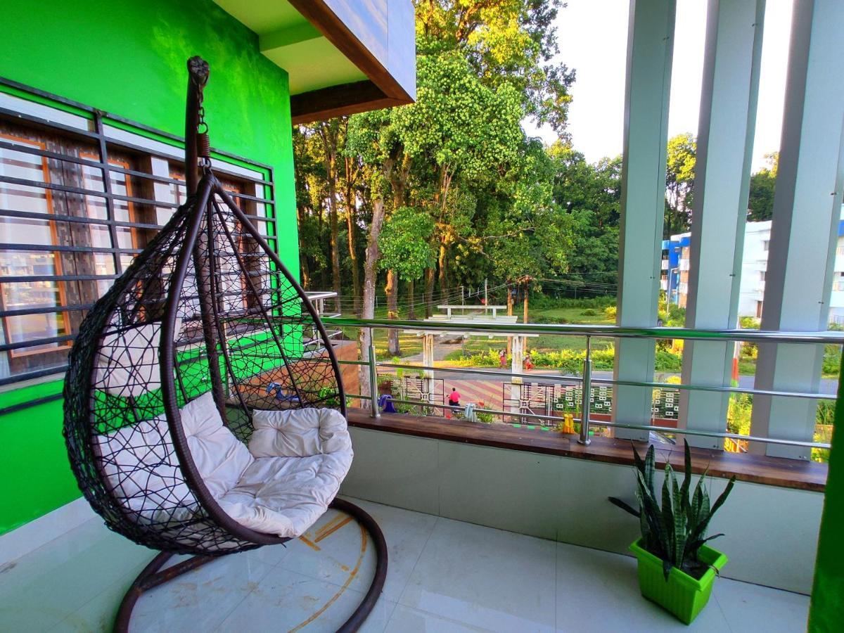 Green Vista Resort Chalsa Exterior photo